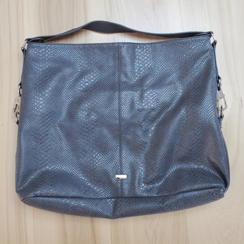 Jewell by Thirty-One Drop Purse, Hand Bag, Faux Leather Shiny Snake Skin